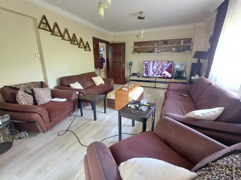 GÜZELBAHÇE YELKİ’DE KAPALI MUTFAK DOĞAL GAZLI 3+1 DAİRE