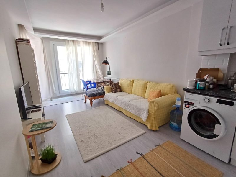 ŞİRİN-MİNİMALİST SEFERİHİSAR MERKEZİ KONUMDA ARA KAT 1+1 DAİRE