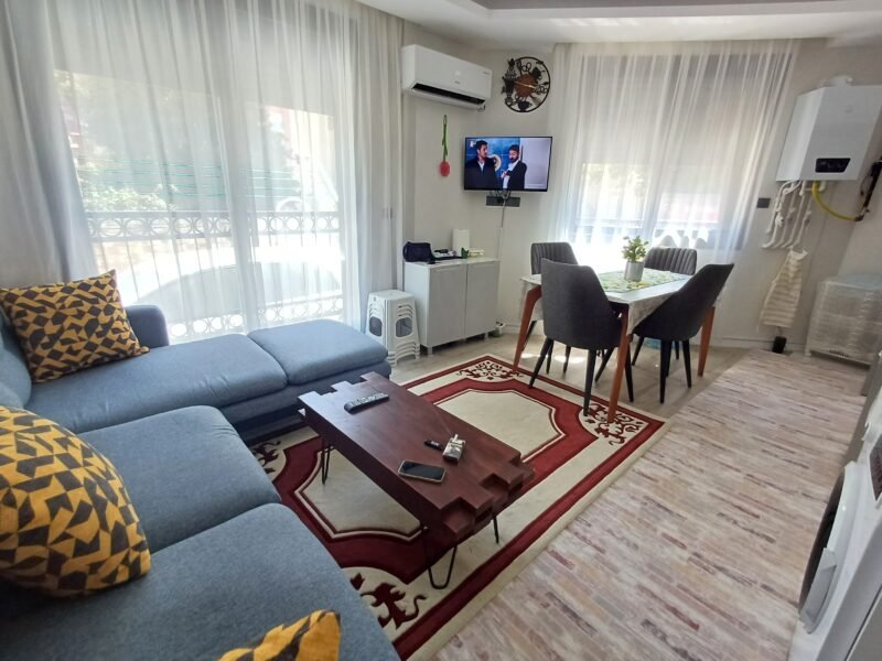SEFERİHİSAR ÇOLAKİBRAHİM’DE OKULLAR BÖLGESİNDE 2+1 SATILIK DAİRE
