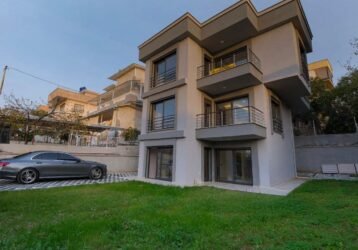 SEFERİHİSAR TEPECİK’TE DENİZ MANZARALI TAM MÜSTAKİL ÖZEL TASARIM 3+2 TRİPLEKS VİLLA