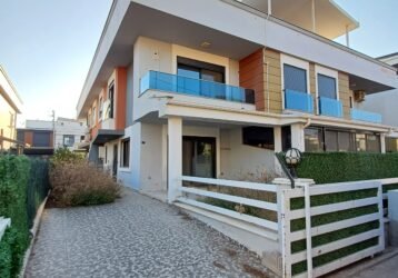 SEFERİHİSAR PAYAMLI GİRİŞİNDE, CADDEYE VE PLAJA YÜRÜME MESAFESİNDE 3+1 MÜSTAKİL KİRALIK VİLLA