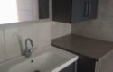 SEFERİHİSAR MERKEZ’DE 2+1 KAPALI MUTFAK ARA KAT SATILIK DAİRE